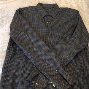 Theory Men’s casual button down - size L